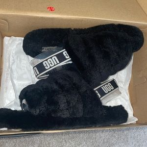 UGG Fluff Yeah slide